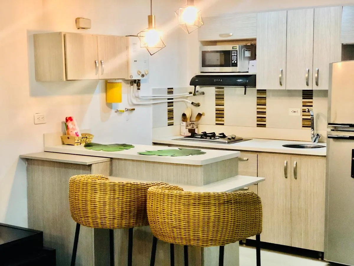 Apartamento Acogedor En El Poblado Медельин Колумбия