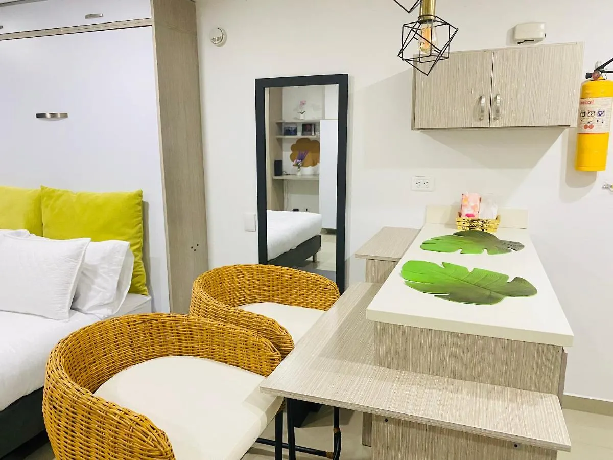 Apartamento Acogedor En El Poblado Медельин