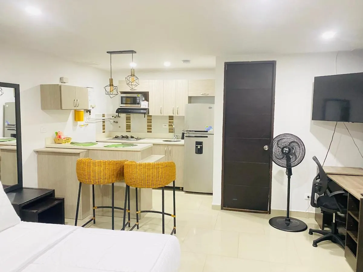 Апартаменты Apartamento Acogedor En El Poblado Медельин